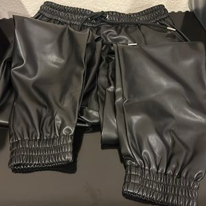 ZARA BLACK FAUX LEATHER JOGGER